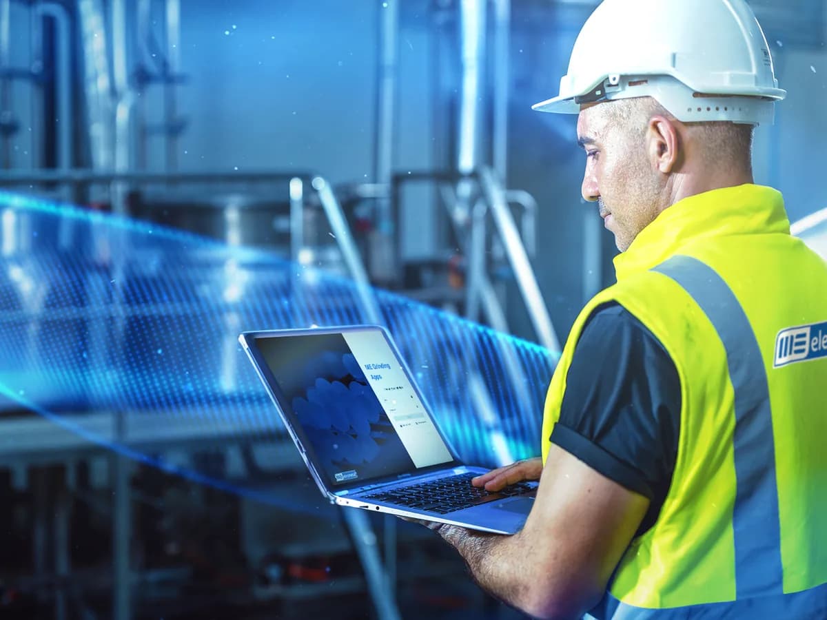 ME Elecmetal employee using a digital platform on site